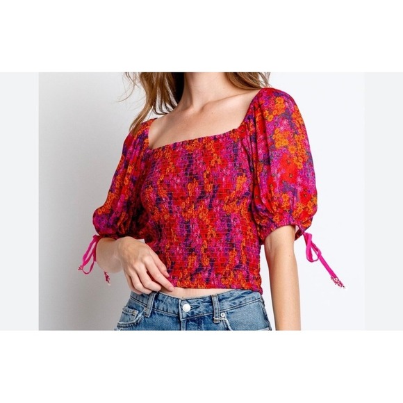 NWOT FREE PEOPLE BACK ON TOP FLORAL SMOKED PUFF SLEEVE SIZE Medium - Picture 2 of 3